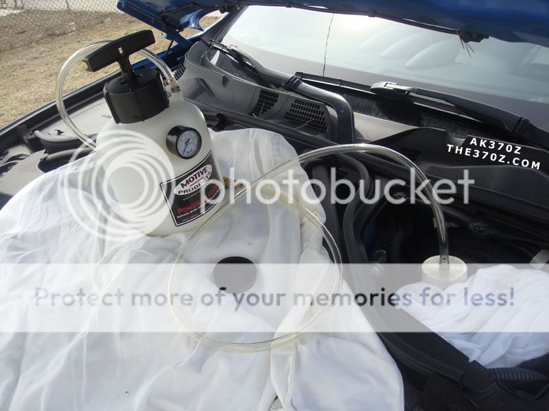 DIY How to Bleed Your Brake Fluid Using Motive Power Bleeder 0117